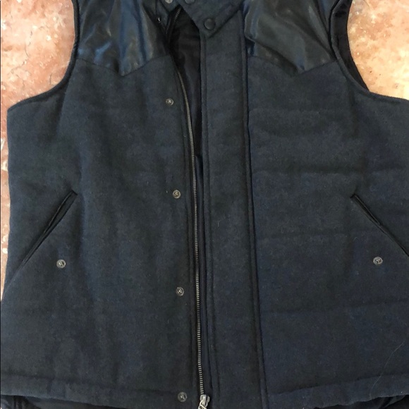 MENS XRAY GRAY with FAUX LEATHER TRIM VEST SIZE M - Picture 3 of 7